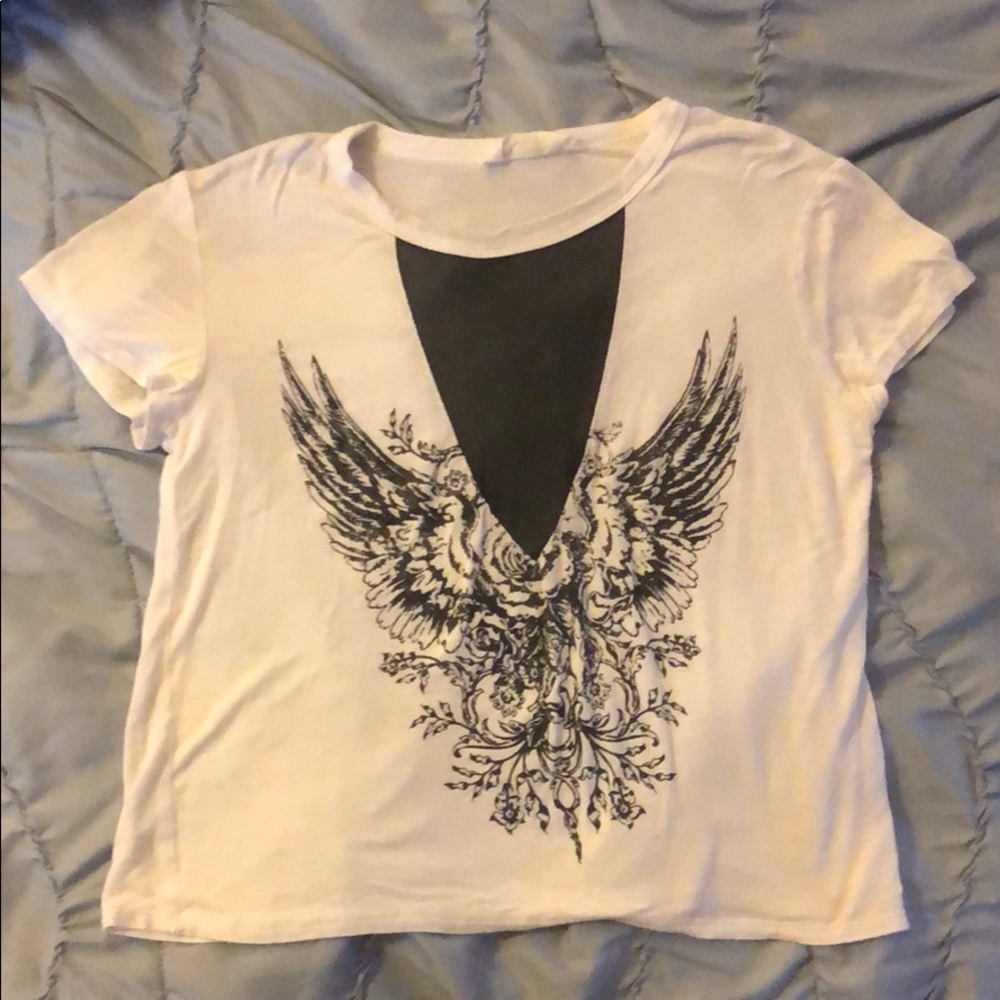 White T-shirt with design